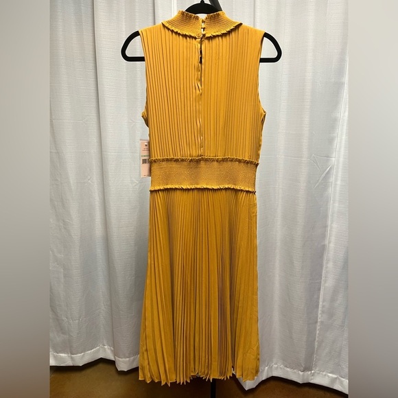 NANETTE LEPORE Pleated Smocked Dress NWT in colonel mustard | size 8 - Picture 4 of 7